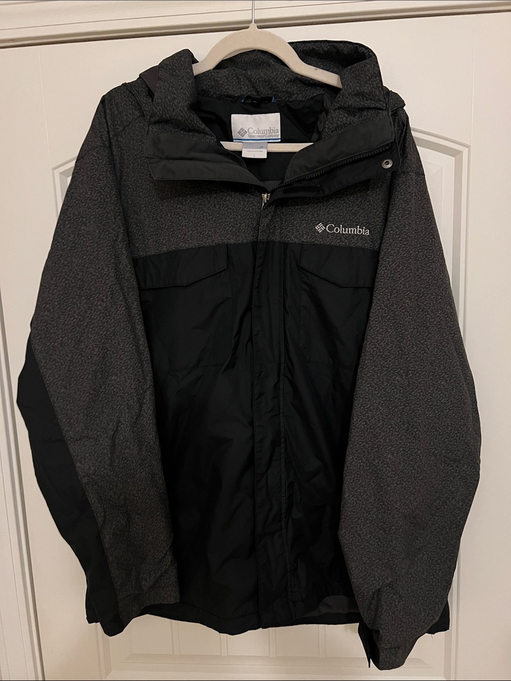 Columbia Timberline Triple
Interchange Jacket Black & Charcoal Sz L NWOT